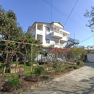 Osmani , Дуррес Албания